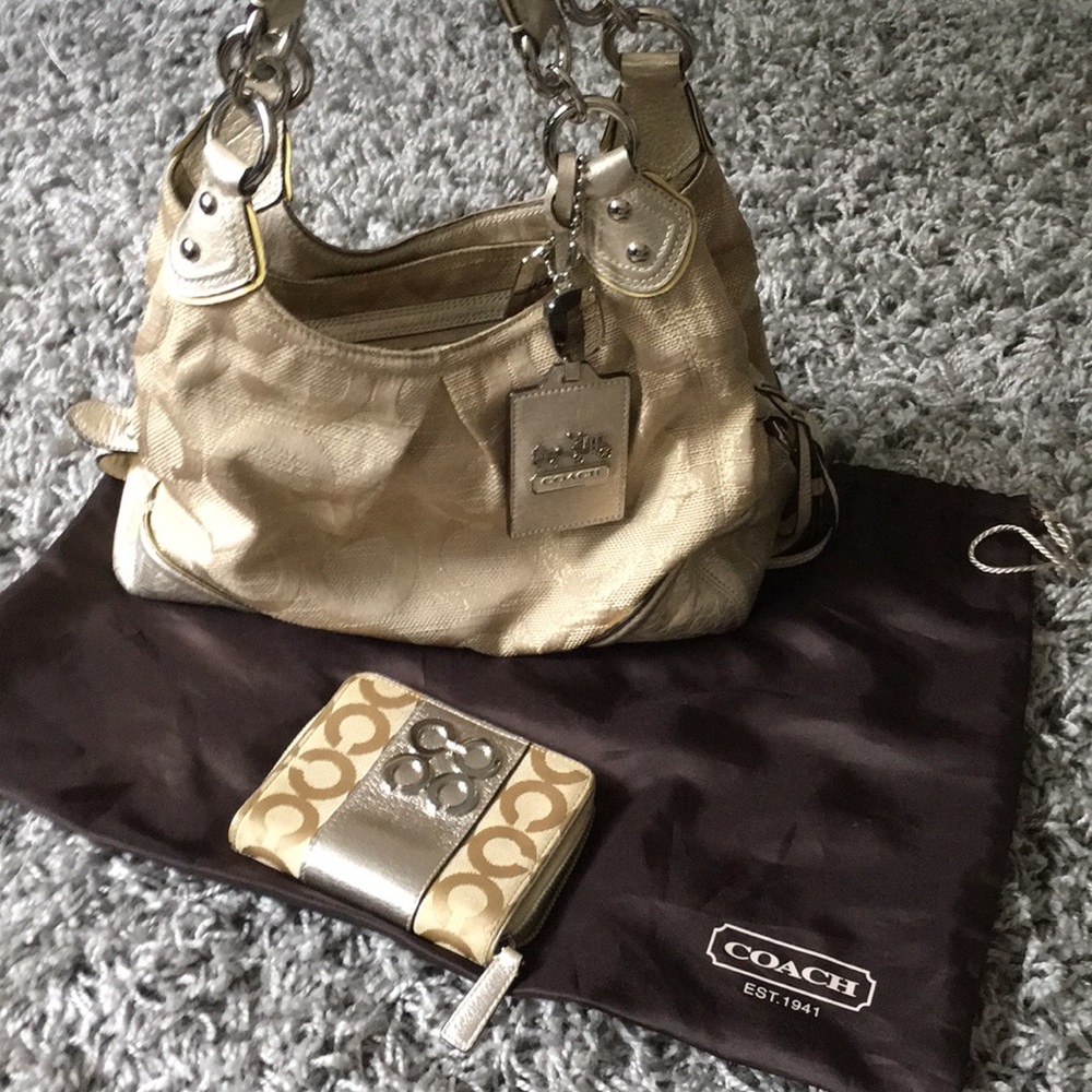Authentic Coach Gold Purse hobo style shoulder bag